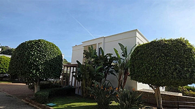 Bodrum Türkkuyusu'nda Kapanmaz Kale ve Deniz Manzaralı Satılık 5+1 Triplex Villa